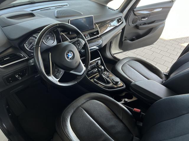BMW 2er Active Tourer 220 i Luxury Line 