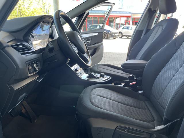 BMW 2er Active Tourer 216 d Advantage 