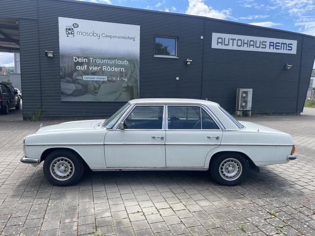 Mercedes-Benz 200 D H-Kennzeichen 
