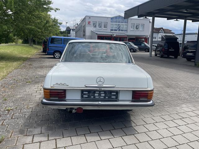 Mercedes-Benz 200 D H-Kennzeichen 