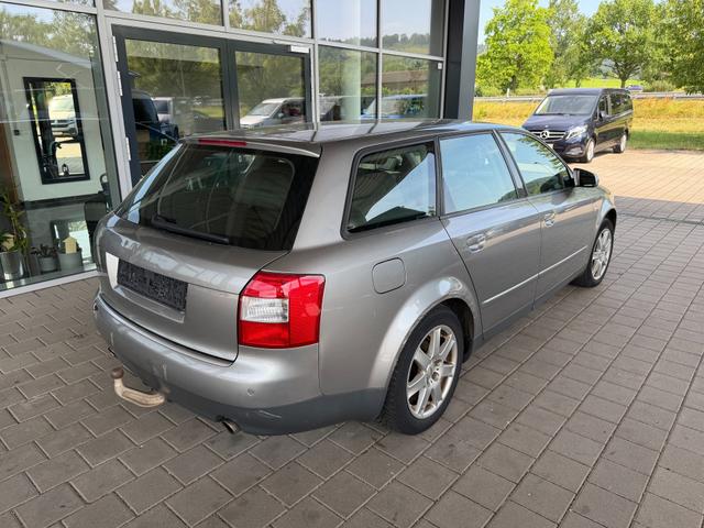 Audi A4 Avant 2.4 
