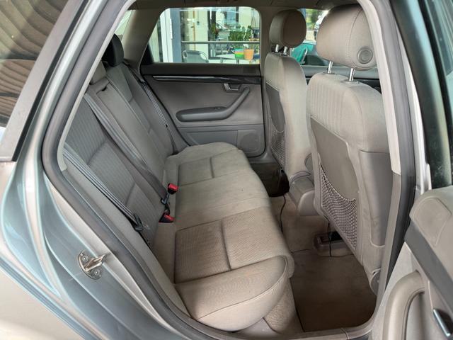 Audi A4 Avant 2.4 
