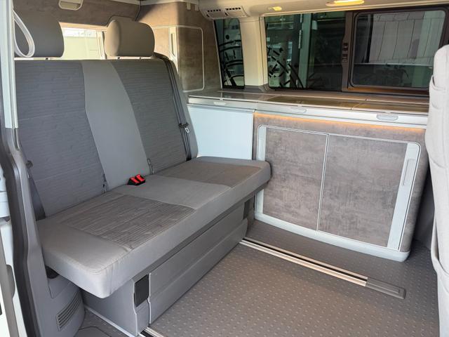 Volkswagen T6.1 California Ocean FWD 