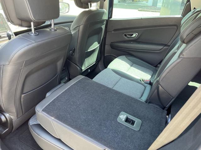 Renault Grand Scenic Techno TCe 140 EDC 