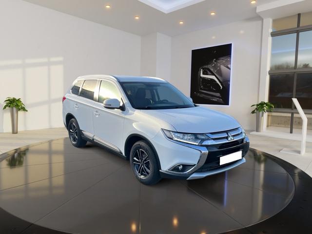 Mitsubishi Outlander - Edition 2WD SHZ+AHK+Klimaauto. 2.0 MIVEC