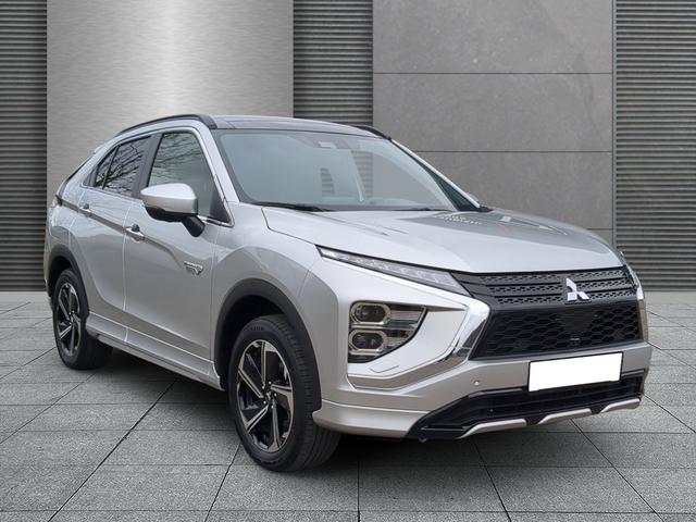 Mitsubishi Eclipse Cross - Top Leder (sw) Schiebed. AHK Plug-In Hybrid PHEV