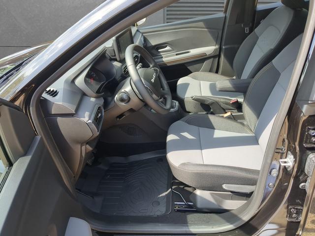 Dacia Sandero Stepway Extreme+NAVI+KLIMAAUTO+PDC TCe 90 CVT 