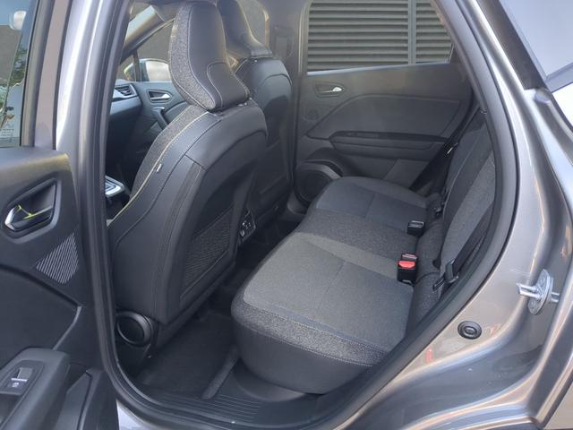 Renault Captur Techno SHZ+PDC+RFK TCe 160 EDC 
