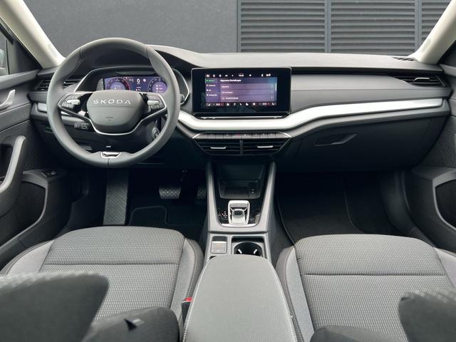 Skoda Octavia Combi Selection 5 Jahre Garantie+Winterpaket+LED 2.0 TDI DSG 