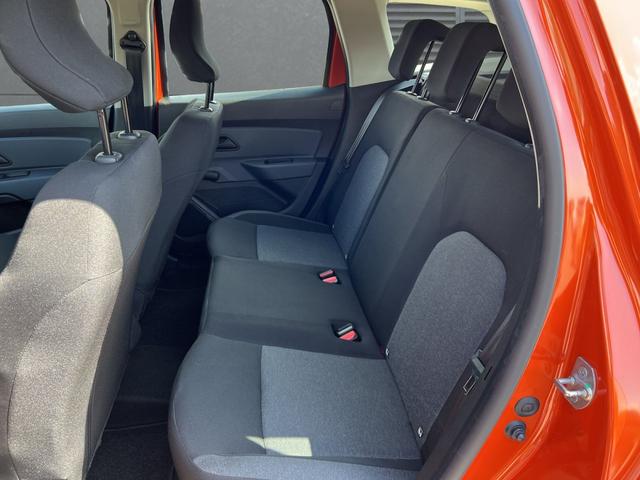 Dacia Duster Essential+AHK+8-fach bereift TCe 100 ECO-G 