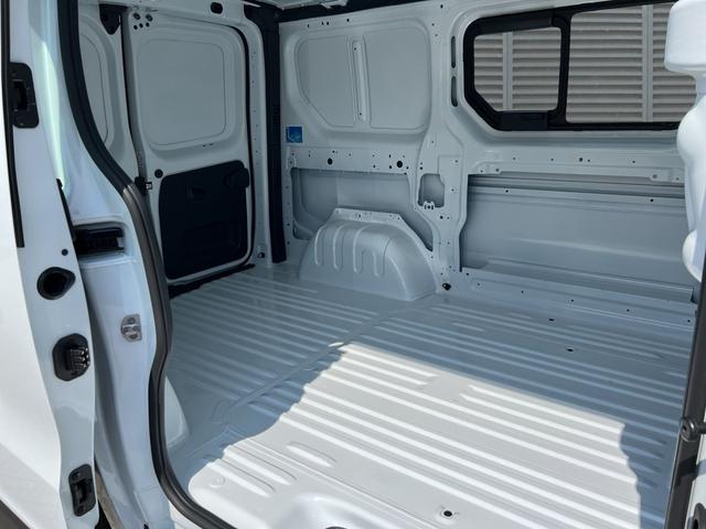 Renault Trafic Kastenwagen L1H1 Dachgalerie+PDC dCi 150 2.8t 