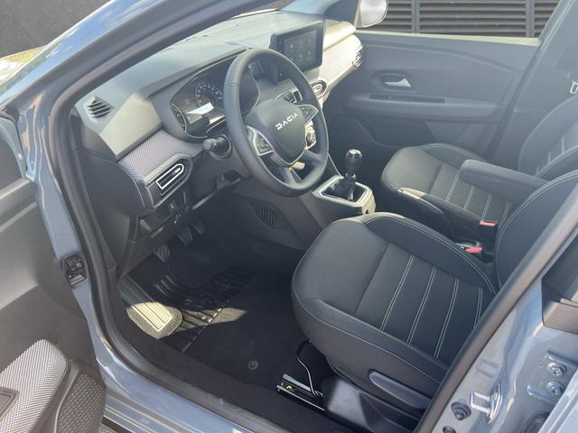 Dacia Jogger Expression 5-Sitzer SHZ+RFK+PDC+LED TCe 110 