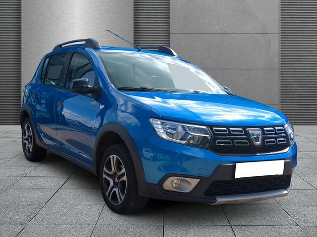 Dacia Sandero Stepway - Black & White AHK+GJR+RFK+ TCe 90