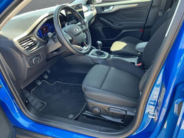 Ford Focus Turnier Titanium X SHZ+PDC+RFK+GJR 1.0 EcoBoost 