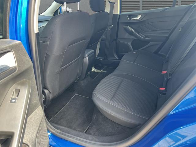 Ford Focus Turnier Titanium X Winterpaket+LED+RFK 1.0 EcoBoost Powershift Autom. 