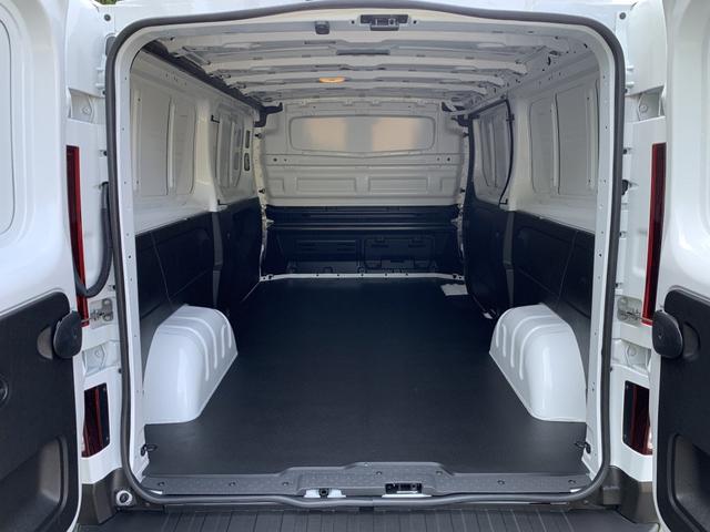 Renault Trafic L2H1 3.0t AHK EXTRA dCi 170 AT9 