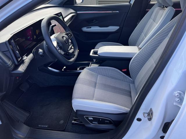 Renault Scenic E-TECH Iconic 360° Kamera+SHZ+PANO 220 Long Range 87 kWh 