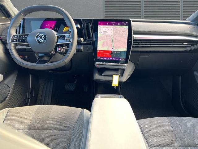 Renault Scenic E-TECH Iconic 360° Kamera+SHZ+PANO 220 Long Range 87 kWh 
