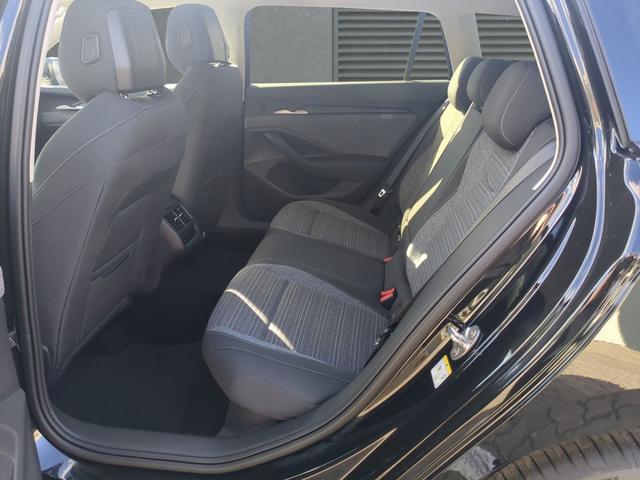 Skoda Superb Combi Selection AHK+NAVI+KAM+EL.HECKKL... 2.0 TDI DSG 