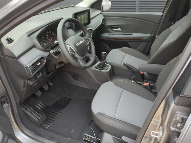 Dacia Jogger Extreme 7-S SHZ+Klimaauto.+RFK+PDC TCe 100 ECO-G 