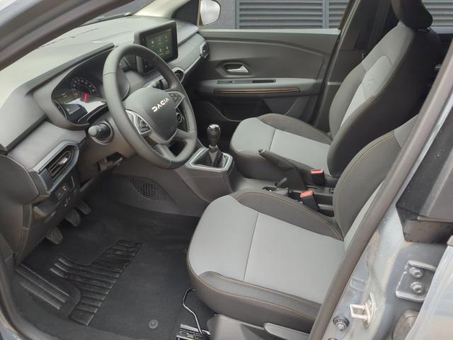 Dacia Jogger Extreme 7-S Klimaauto.+SHZ+RFK+PDC TCe 100 ECO-G 
