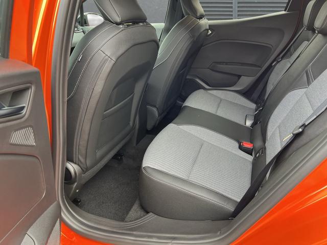 Renault Clio Techno Navi+Winterpaket+LED Hybrid 145 
