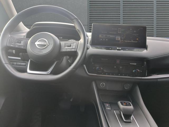Nissan Qashqai N-Connecta SHZ+PDC+LKHZ+RFK 1.3 DIG-T CVT 