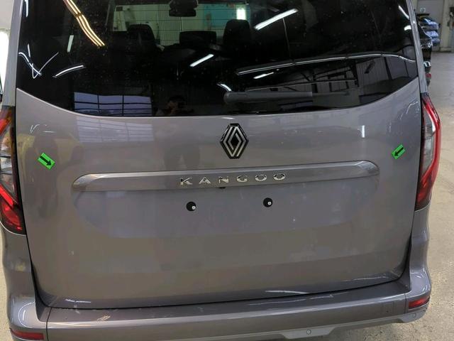 Renault Grand Kangoo Techno SHZ TCe 130 EDC 