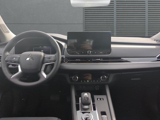 Mitsubishi Outlander Plus 360&deg; Kamera+SHZ+LED Plug-in Hybrid 2.4 4WD 