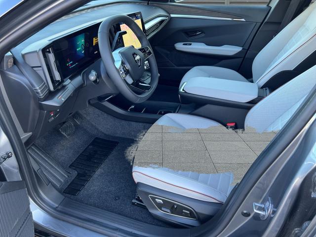 Renault M&eacute;gane E-TECH Iconic CCS+Harman/Kardon+LED Megane EV 60 220 Comfort Range 