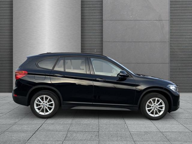 BMW X1 Advantage SHZ+PDC+8-fach bereift sDrive18i 