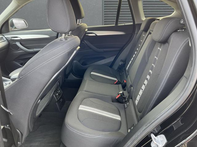 BMW X1 Advantage SHZ+PDC+8-fach bereift sDrive18i 