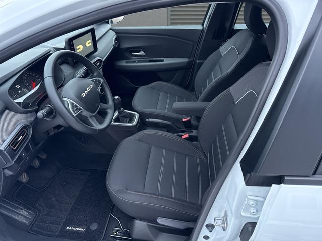 Dacia Sandero Stepway Expression NAVI+SHZ+RFK TCe 90 