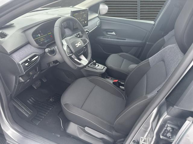 Dacia Jogger Expression SHZ+RFK+PDC Facelift Hybrid 155 