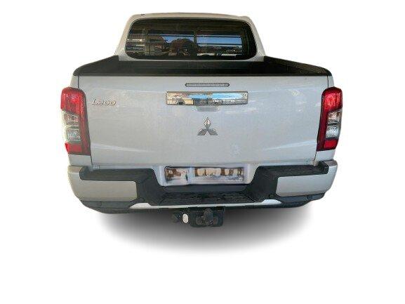 Mitsubishi L200 Spirit DoKa AHK GJR 4x4 2,2 DI-D AT 
