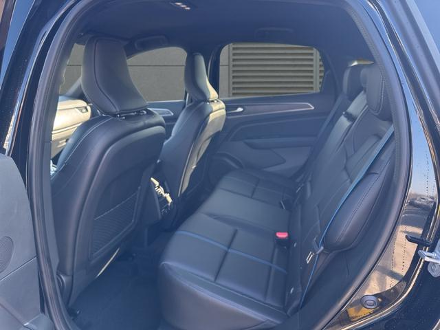 Renault Arkana Esprit Alpine Winterpaket+LED+RFK TCe 140 EDC 