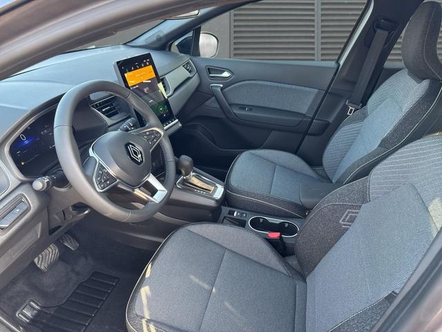 Renault Captur Techno Schiebedach+RFK+LED TCe 155 EDC 