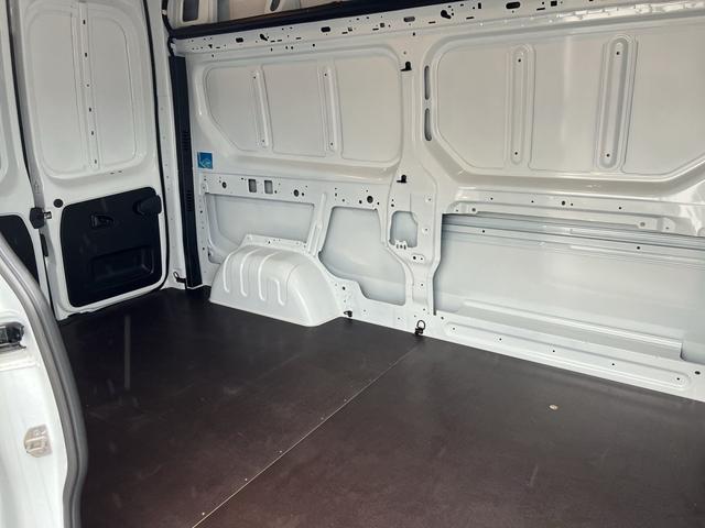 Renault Trafic Kastenwagen L2H2 3,0t SHZ+AHK+GJR dCi 150 