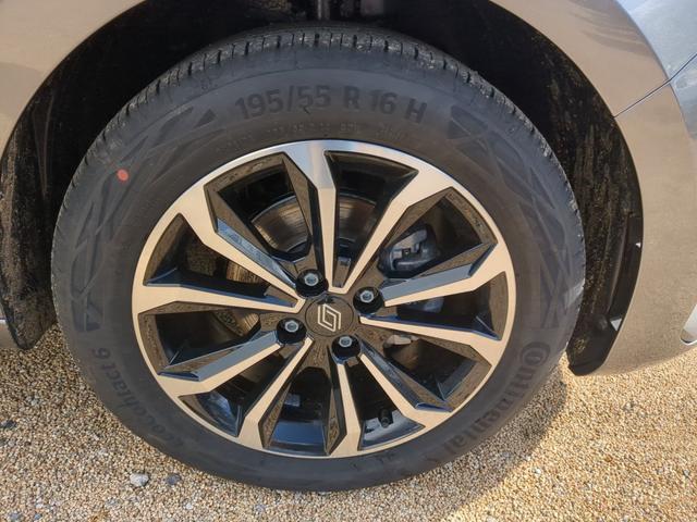 Renault Clio Techno LED+Navi+Winterpaket TCe 90 X-Tronic 