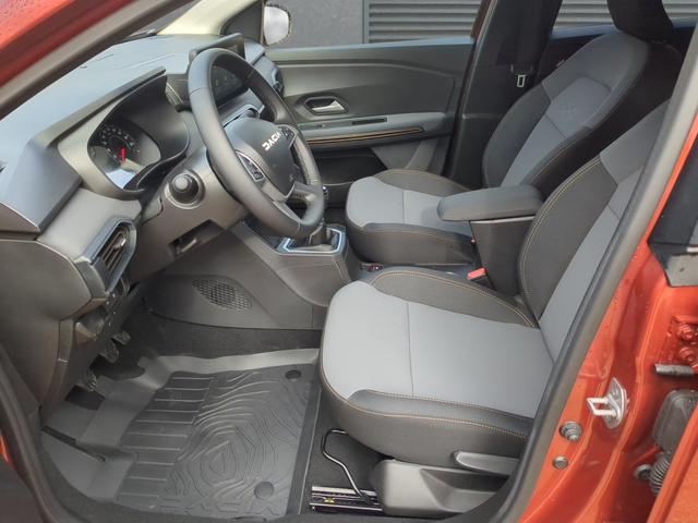 Dacia Jogger Extreme+ 5-Sitzer+SHZ+Navi+RFK TCe 100 ECO-G 