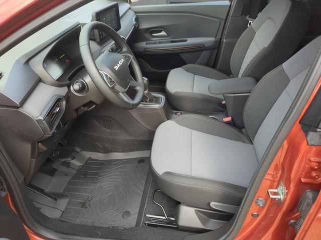 Dacia Jogger Extreme+ 5-Sitzer+SHZ+Navi+PDC+RFK Hybrid 140 