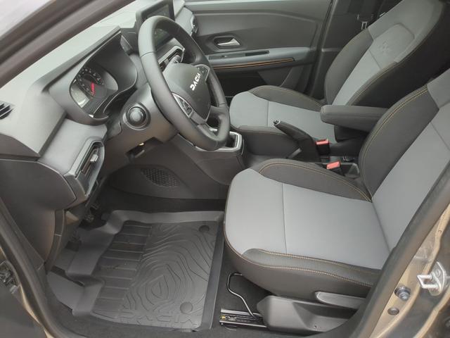 Dacia Jogger Extreme 5-Sitzer+RFK+Klimaauto.+PDC TCe 110 