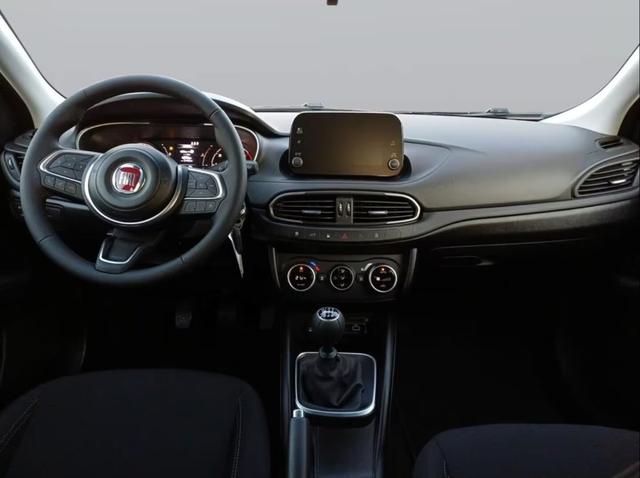Fiat Tipo 5-T&uuml;rer Urban Klimaauto PDC RFK 1.6 M-Jet Diesel 
