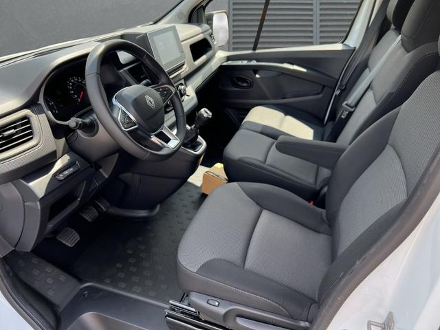 Renault Trafic Kastenwagen L2H2 3,0t SHZ+AHK+GJR dCi 150 