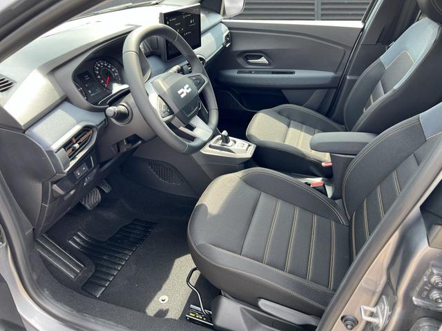 Dacia Sandero Stepway Expression SHZ+RFK+Carplay ECO-G 120 auto 