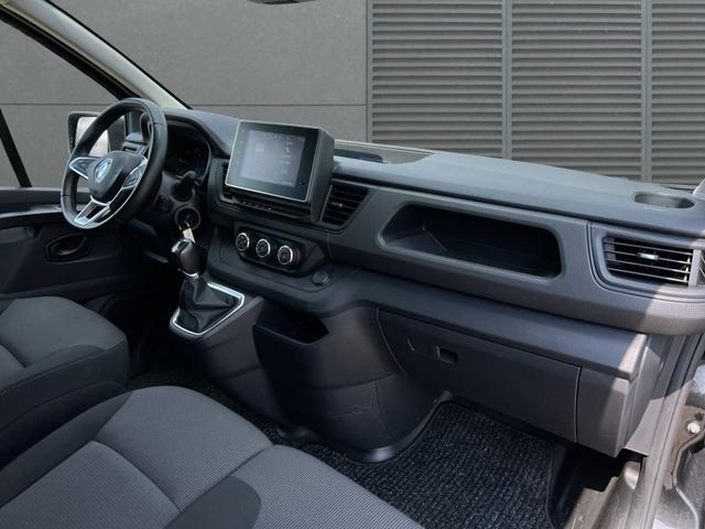 Renault Trafic Kastenwagen L2H1 3,0t Komfort AHK+SHZ+GJR dCi 150 EDC 