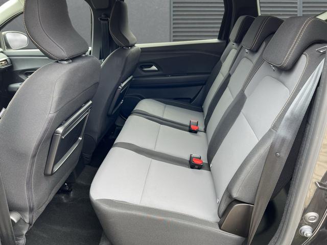 Dacia Jogger Extreme 5-Sitzer AHK+GJR+RFK TCe 100 LPG 