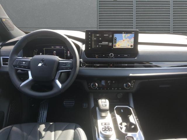 Mitsubishi Outlander Sondermodell Black Plug-in Hybrid 2.4 