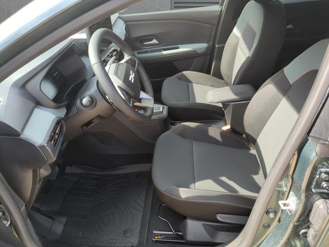 Dacia Jogger Extreme 7-Sitzer LKHZ+SHZ+Navi LPG 120 auto 