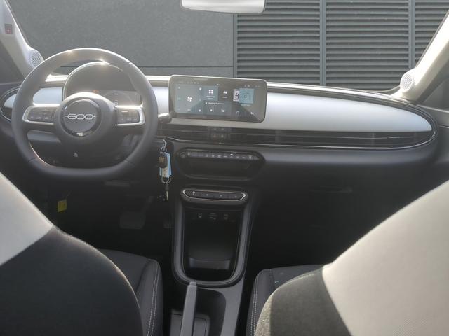 Fiat 600 Pop SHZ Full-Hybrid 110 PS eDCT Automatik 